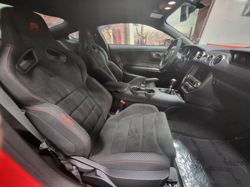 Used 2017 Ford Mustang Shelby GT350R w/ GT350R Equipment Group 920A image 19