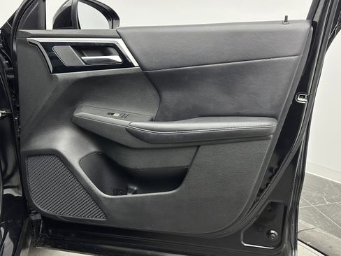 Used 2023 Mitsubishi Outlander SE image 34