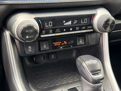 Used 2021 Toyota RAV4 XSE AWD/4WD image 26