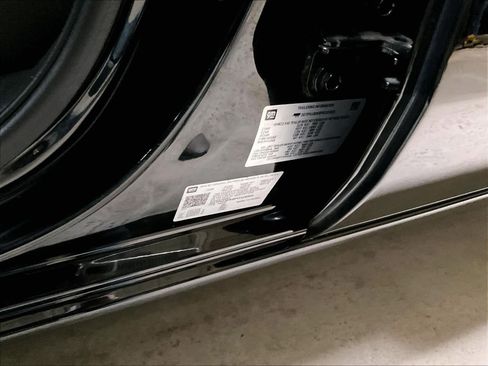 Used 2023 GMC Sierra 1500 Elevation image 37