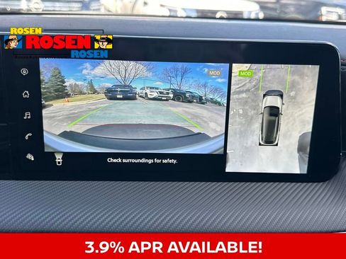 New 2025 Nissan Kicks SR image 29