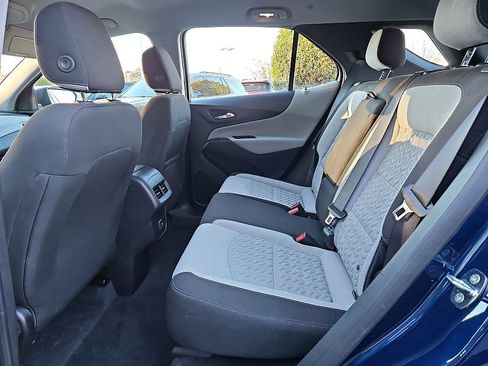 Used 2022 Chevrolet Equinox LS image 10