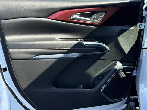 New 2026 Chevrolet Traverse RS AWD/4WD image 8