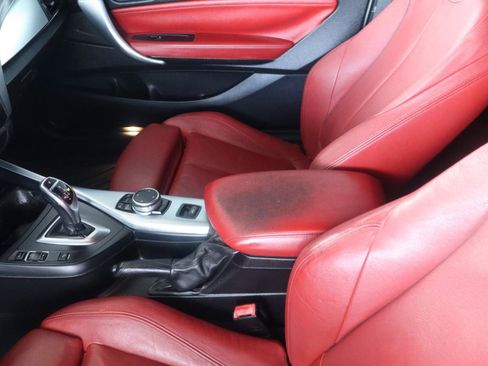 Used 2016 BMW M235i Convertible RWD image 18