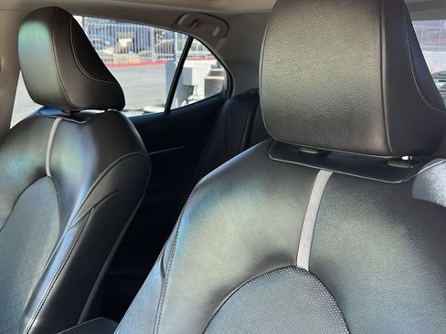 Used 2018 Toyota Camry XSE w/ Audio Package FWD image 15