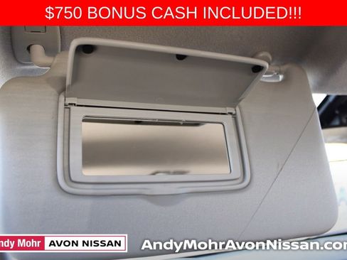 New 2025 Nissan Versa SR w/ Trunk Package image 30