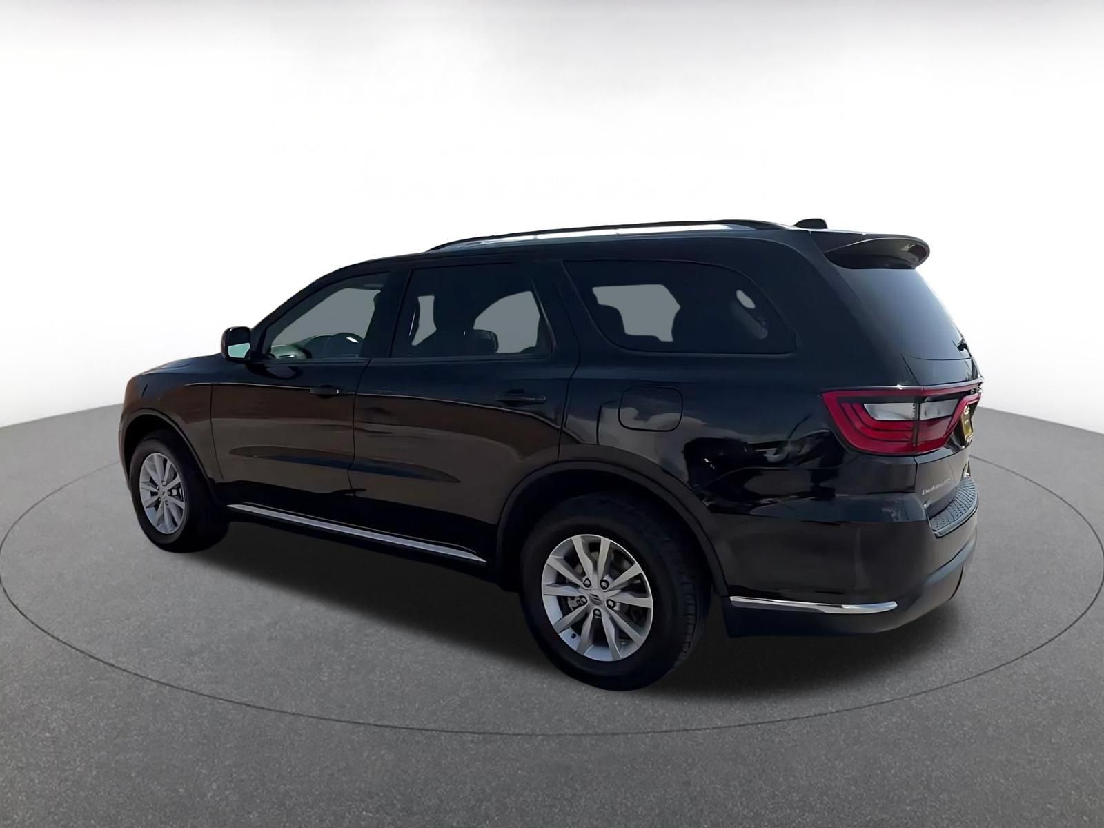 Used 2024 Dodge Durango SXT AWD/4WD image 9