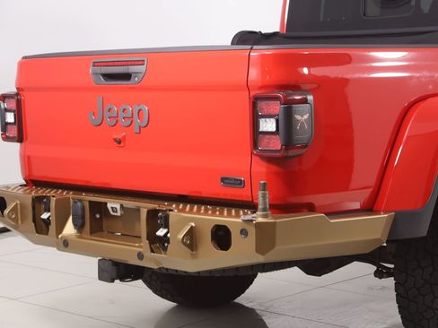 Used 2020 Jeep Gladiator Rubicon AWD/4WD image 41