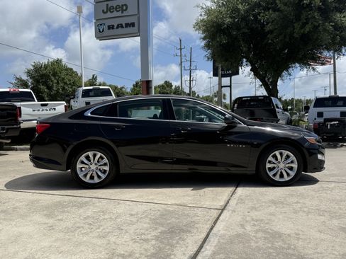 Used 2024 Chevrolet Malibu LT FWD image 3