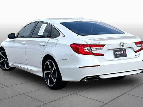 Used 2018 Honda Accord Sport image 12