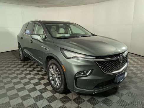 Certified 2023 Buick Enclave Avenir w/ Avenir Technology Package image 5