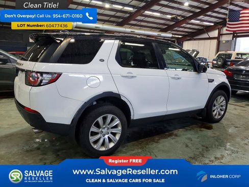 Used 2017 Land Rover Discovery Sport SE AWD/4WD image 4