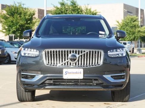 Used 2022 Volvo XC90 T8 Inscription Expression w/ Advanced Package AWD/4WD image 2