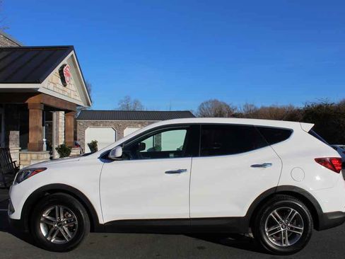 Used 2018 Hyundai Santa Fe Sport FWD image 10