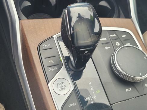 Used 2019 BMW 330i Sedan w/ Convenience Package image 24