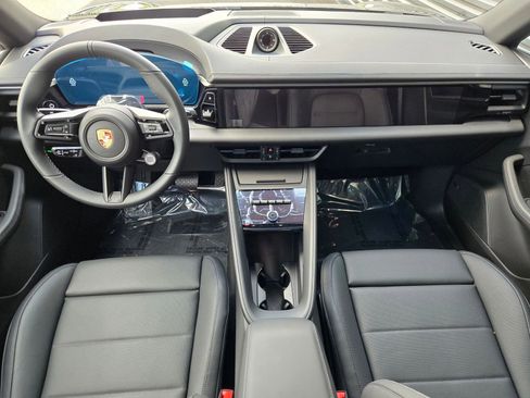 New 2026 Porsche Macan 4 Electric AWD/4WD image 13