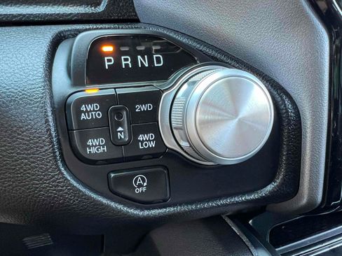 Used 2020 RAM 1500 Laramie AWD/4WD image 12