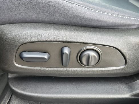 Used 2024 Chevrolet Blazer RS w/ Enhanced Convenience Package image 13