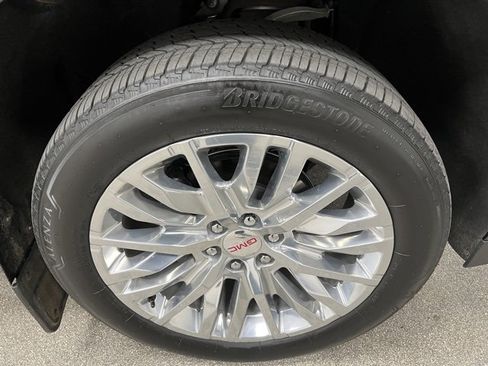 Used 2023 GMC Yukon Denali image 16