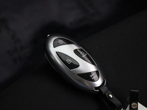 Certified 2024 Hyundai Elantra SEL FWD image 28