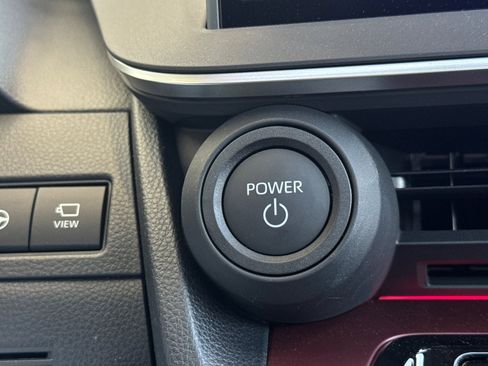 Certified 2025 Toyota Prius Plug-In Hybrid image 26