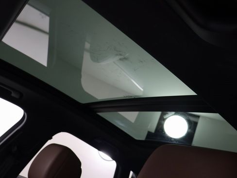 Used 2023 Audi Q3 2.0T Premium w/ Convenience Package image 9