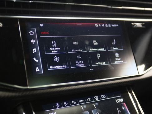 Used 2024 Audi RS Q8 AWD/4WD image 28