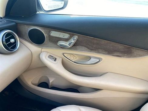 Used 2017 Mercedes-Benz C 300 Sedan image 24