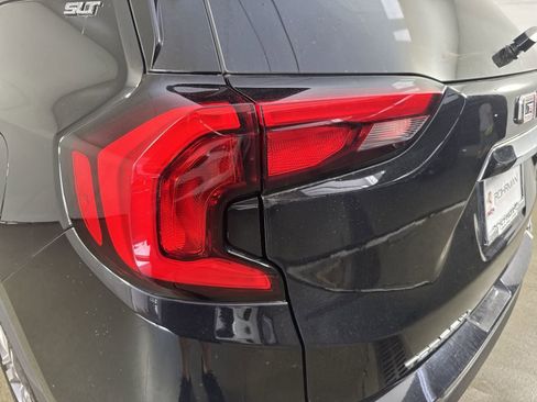 Used 2020 GMC Terrain SLT image 29