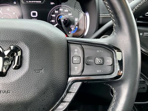 Used 2024 RAM 2500 Limited image 24