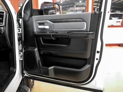 Used 2020 RAM 2500 Big Horn image 43