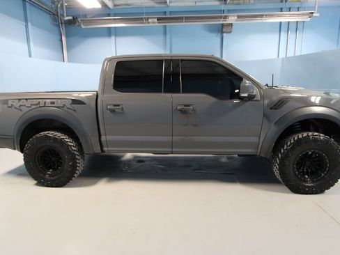 Used 2018 Ford F150 Raptor w/ Equipment Group 802A Luxury AWD/4WD image 36