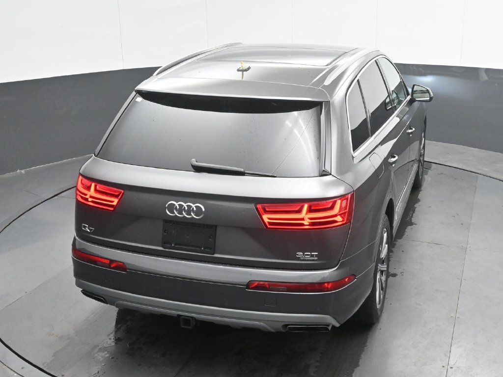 Used 2018 Audi Q7 3.0T Prestige AWD/4WD image 32