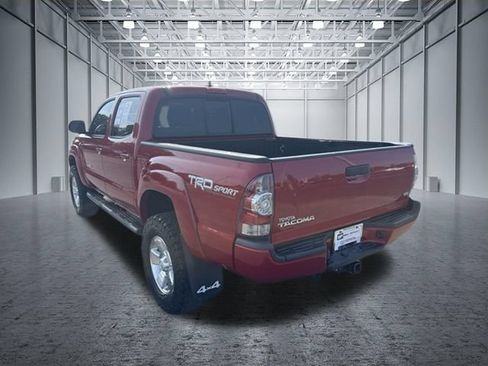 Used 2015 Toyota Tacoma 4x4 Double Cab w/ TRD Sport Package image 3