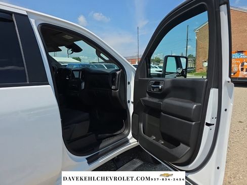 Used 2025 Chevrolet Silverado 2500 Custom w/ Custom Value Package AWD/4WD image 24