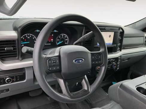Used 2025 Ford F350 XLT AWD/4WD image 10