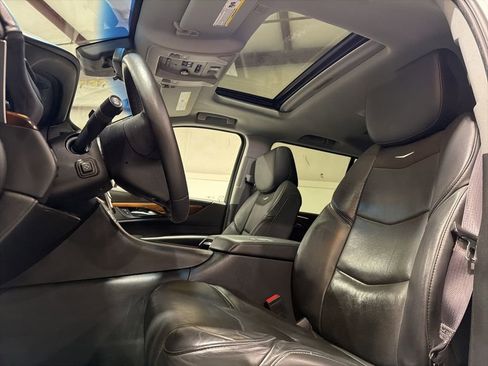 Used 2017 Cadillac Escalade ESV Luxury image 23