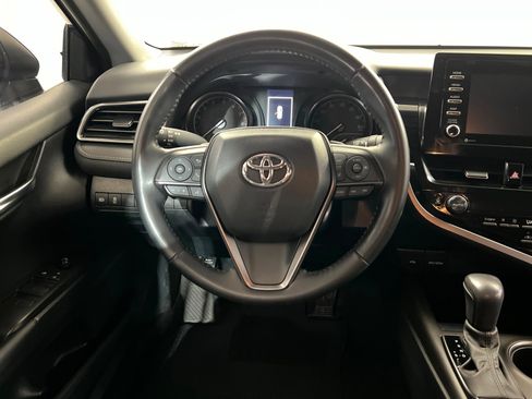 Used 2023 Toyota Camry SE image 13
