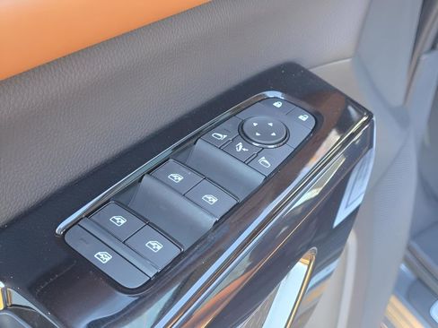 New 2026 Nissan Pathfinder Platinum image 20