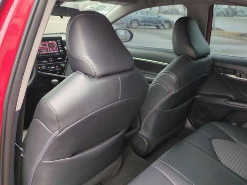 Used 2023 Toyota Camry SE image 17