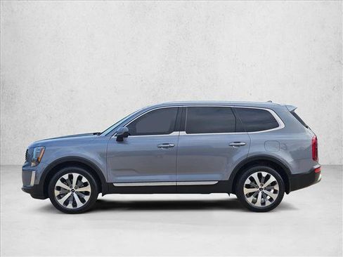 Used 2022 Kia Telluride S FWD image 9