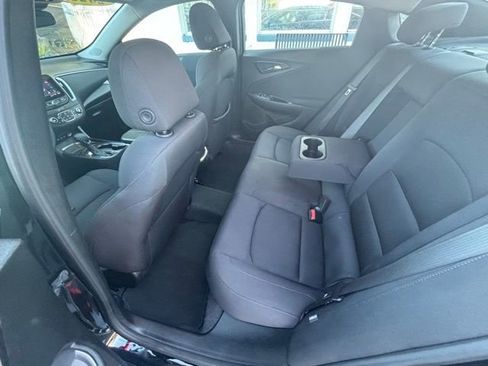 Used 2023 Chevrolet Malibu LT FWD image 16