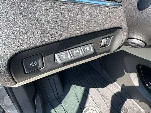 Used 2023 Buick Enclave Avenir w/ Avenir Technology Package FWD image 25