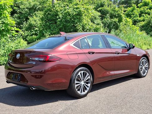 Certified 2018 Buick Regal Essence w/ Driver Confidence Package #1 AWD/4WD image 6