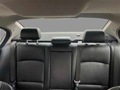 Used 2013 BMW 528i xDrive Sedan image 17