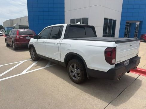 Certified 2024 Honda Ridgeline TrailSport image 3