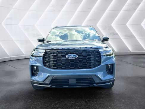 New 2026 Ford Explorer ST-Line w/ ST-Line Street Pack RWD image 2