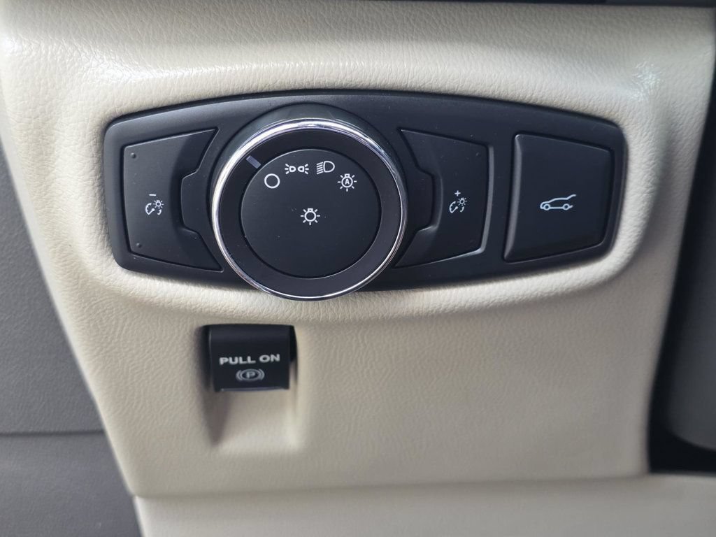 Used 2016 Lincoln MKX Reserve FWD image 29
