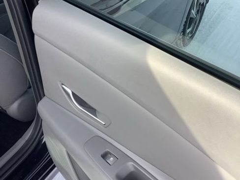 Certified 2024 Hyundai Elantra SEL w/ Convenience Package image 22