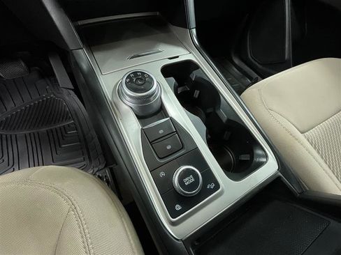 Used 2021 Ford Explorer 4WD image 14